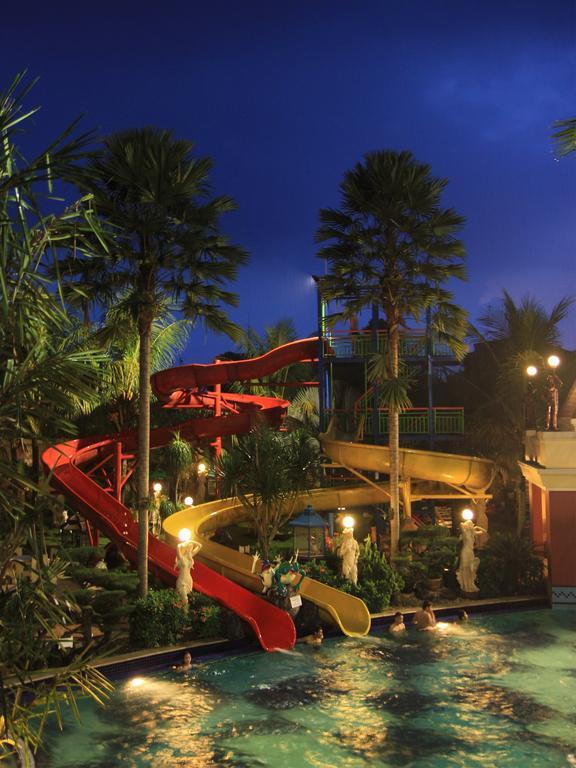 Grand Wahid Hotel Салатига Экстерьер фото
